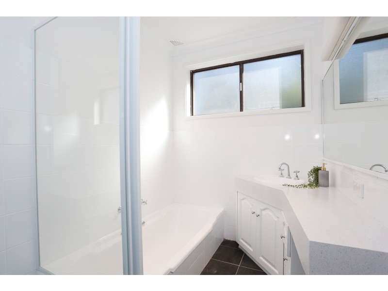 14 Meehan Place, Kirrawee NSW 2232