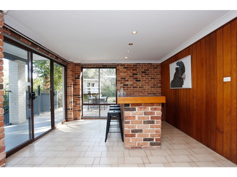 14 Meehan Place, Kirrawee NSW 2232