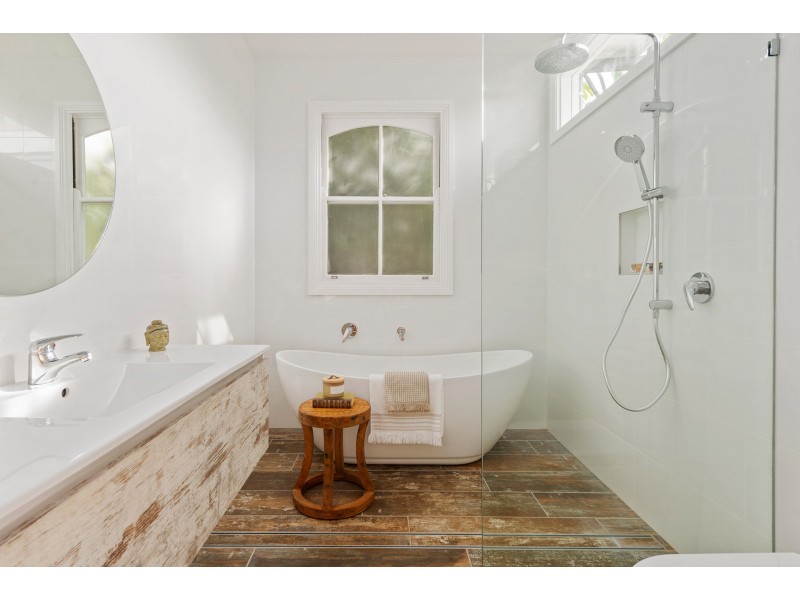 11 Morgan Street, Adamstown NSW 2289