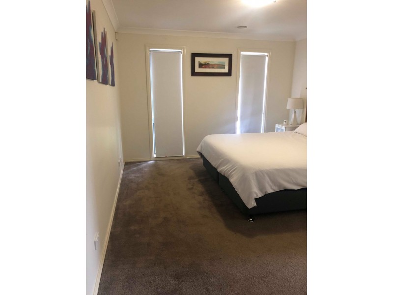 1/42 Glow Worm Grove, Harrison ACT 2914