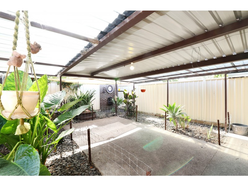 4 Cedar Close, Deer Park VIC 3023