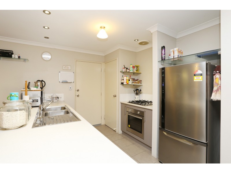 38 Windarra Way, Armadale WA 6112