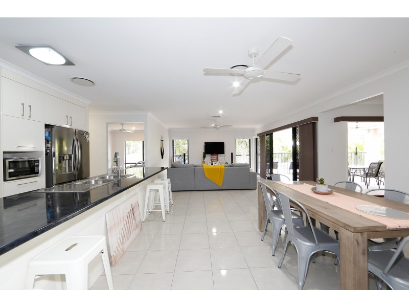 48 Egret Lane, Moore Park Beach QLD 4670