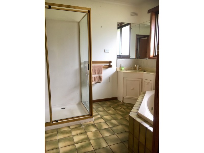 6 Mandeville Court, Port Fairy VIC 3284