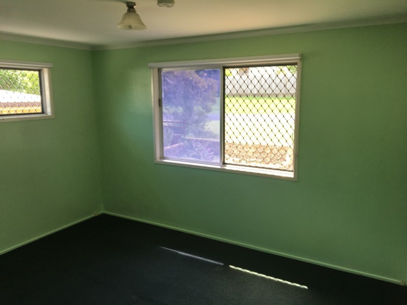6 Robinson Street, Brassall QLD 4305