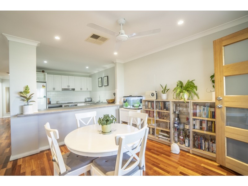 2/10 Raleigh Street, Carlisle WA 6101