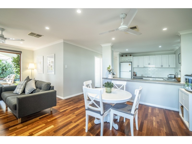 2/10 Raleigh Street, Carlisle WA 6101