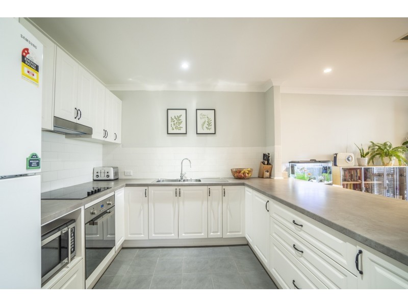 2/10 Raleigh Street, Carlisle WA 6101