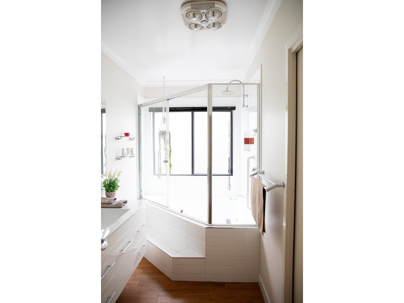 56 Wade Street, Golden Square VIC 3555