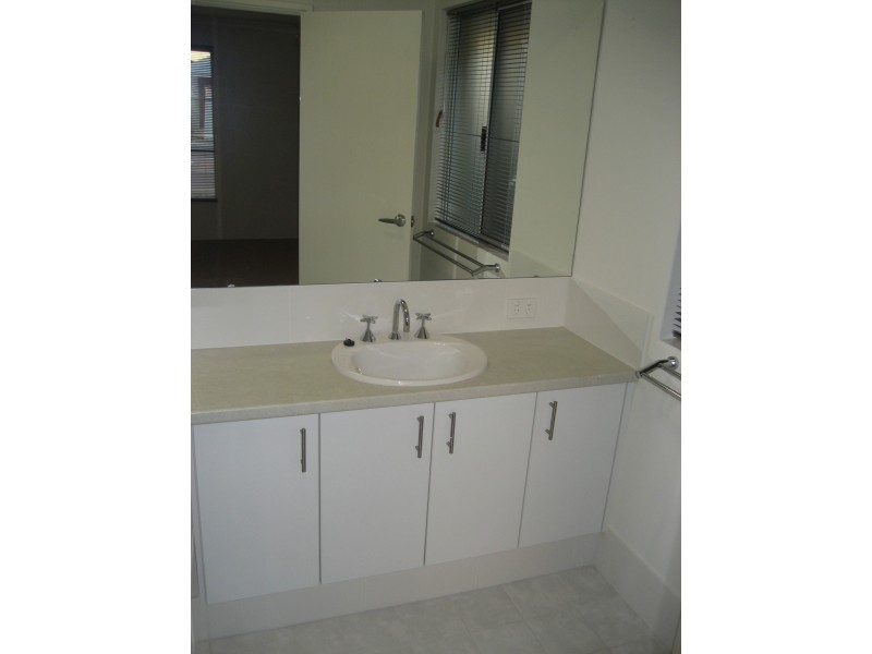 36 Benalla Drive, Harrisdale WA 6112