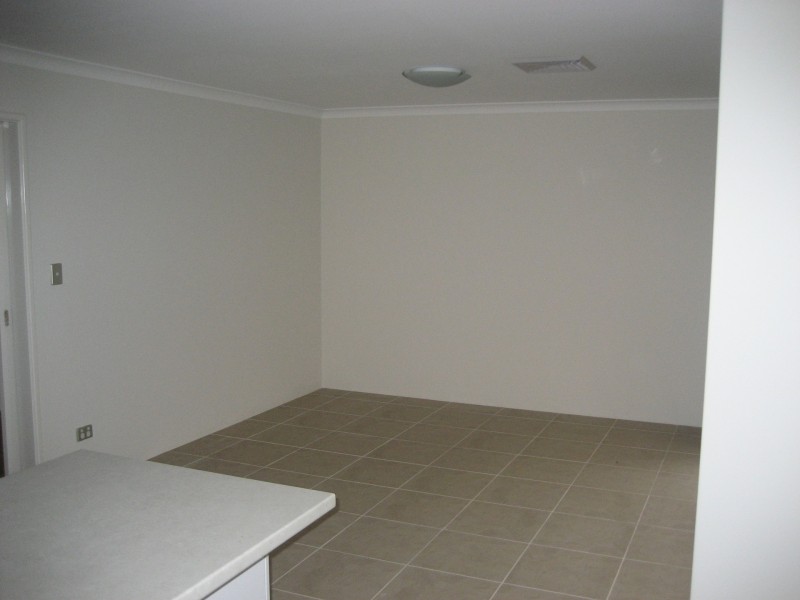 36 Benalla Drive, Harrisdale WA 6112