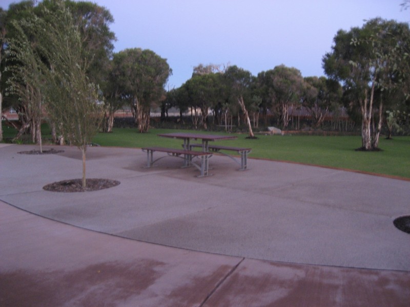 36 Benalla Drive, Harrisdale WA 6112