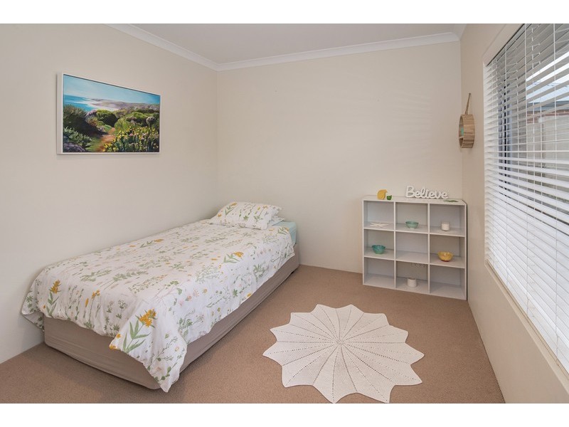 8 Brookland Loop, Dunsborough WA 6281