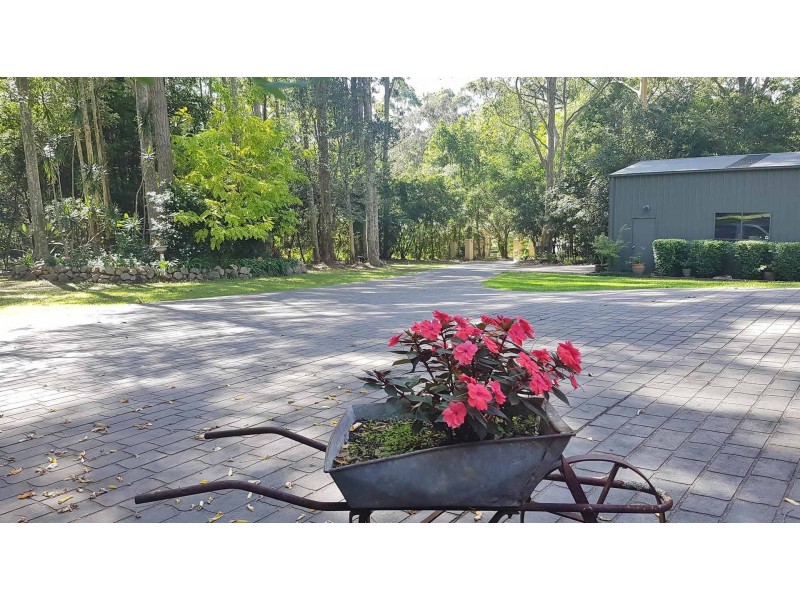 6 Lowana Close, Tapitallee NSW 2540