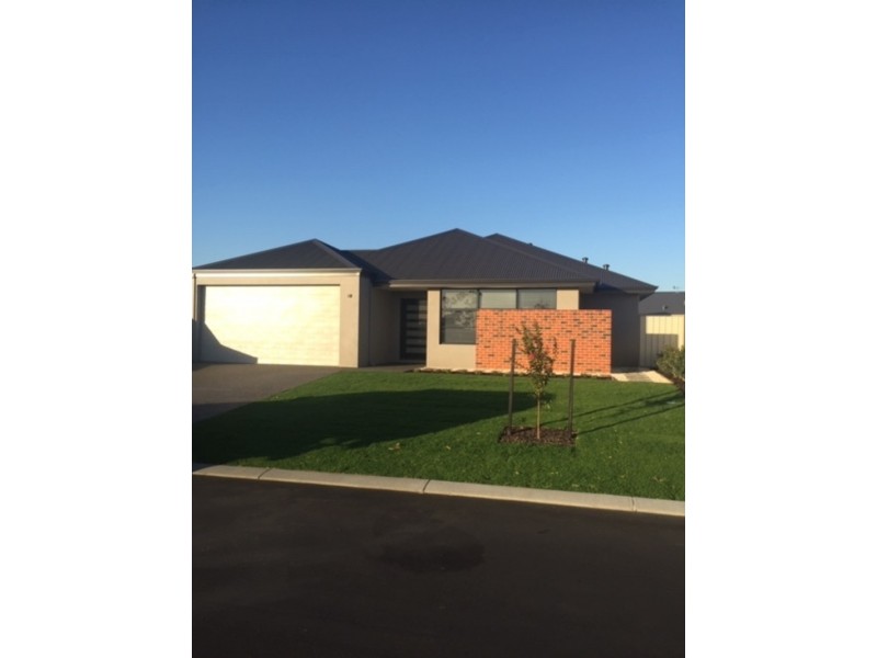 13 Carnelian Avenue, Australind WA 6233