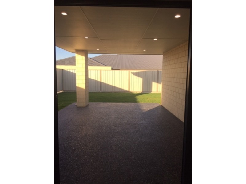 13 Carnelian Avenue, Australind WA 6233