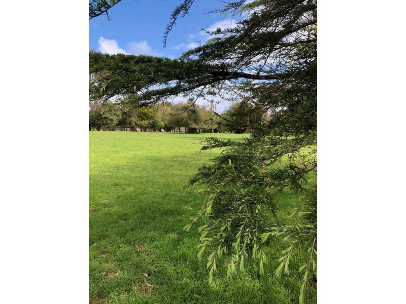 87 Rodger Place, Bushfield VIC 3281