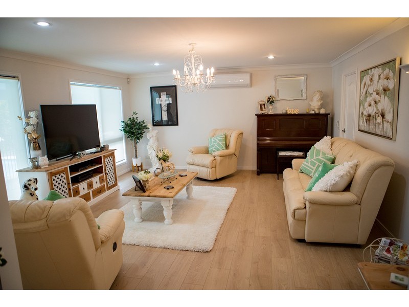 1 Wallaby Drive, Mudgeeraba QLD 4213