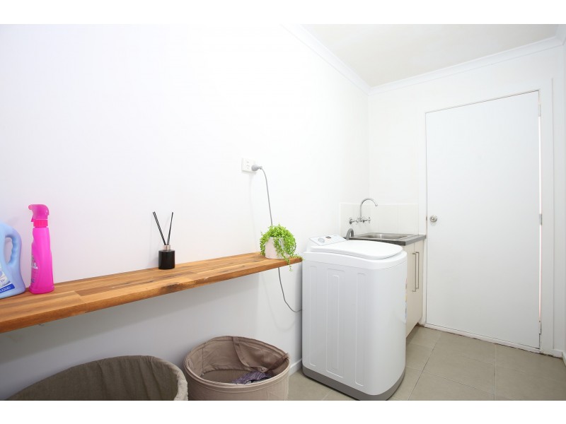 2/8 Hood Street, Frankston VIC 3199