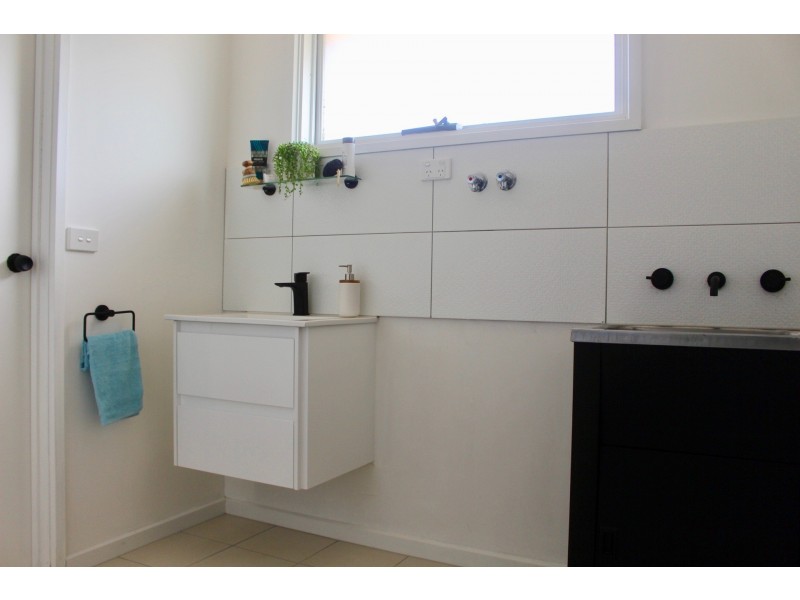 4 5 Standfield Street, Bacchus Marsh VIC 3340
