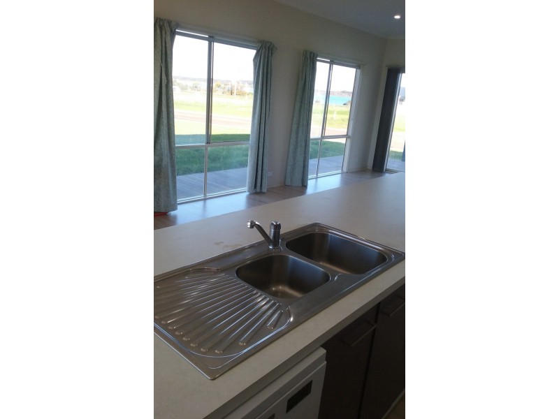 28 Sea Eagle Way, American River SA 5221