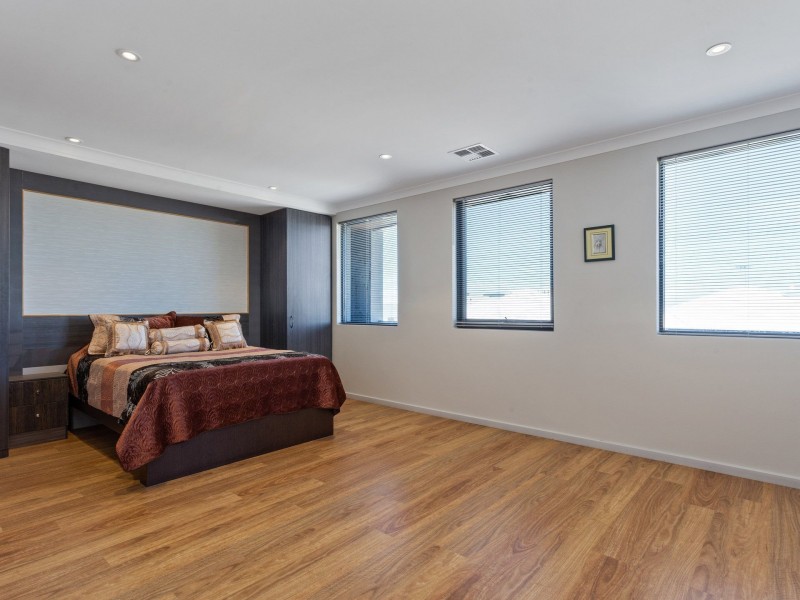 46 Lullworth Terrace, North Coogee WA 6163