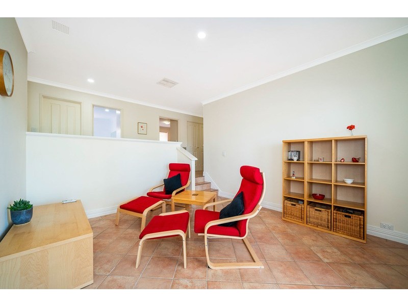 7 Kebble Close, Hillarys WA 6025