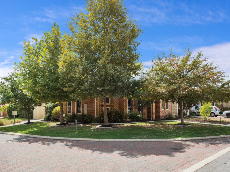 61 Berlotto Drive, Tapping WA 6065