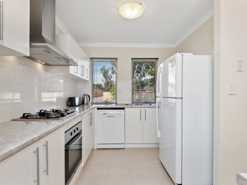 61 Berlotto Drive, Tapping WA 6065