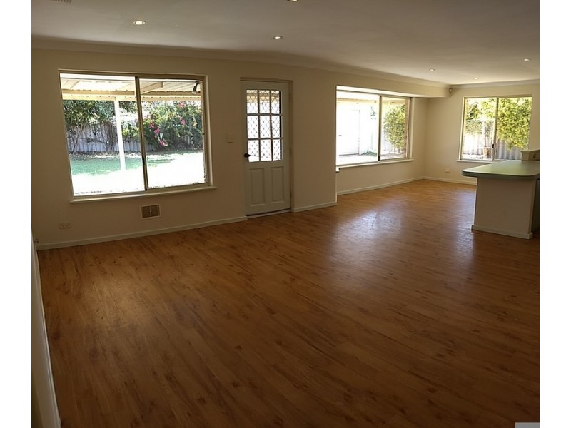 100 charthouse road, Waikiki WA 6169