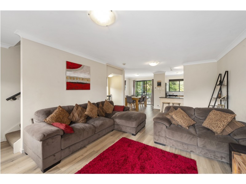10/18 Geraldton Drive, Varsity Lakes QLD 4227