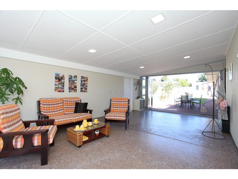 30 Montgomery Road, South Bunbury WA 6230