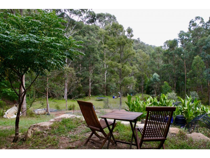 175 Knights Road, Laguna NSW 2325
