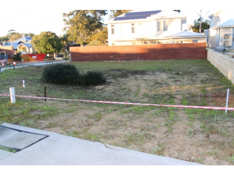 4 Birrigon Loop, Swanbourne WA 6010