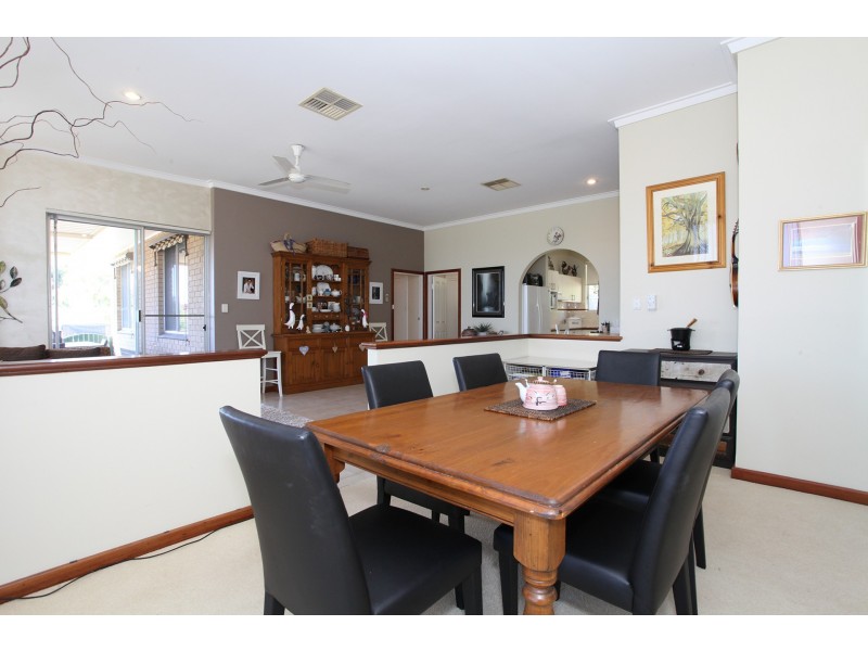 6 Boorabilla Way, Greenmount WA 6056