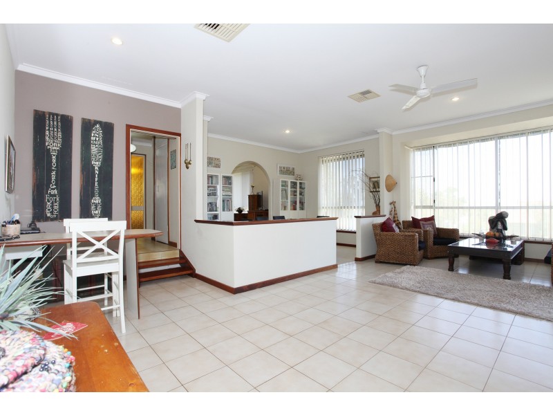 6 Boorabilla Way, Greenmount WA 6056