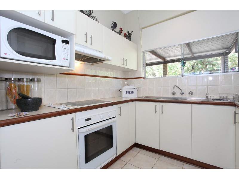 6 Boorabilla Way, Greenmount WA 6056