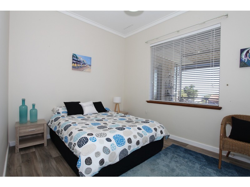 6 Boorabilla Way, Greenmount WA 6056