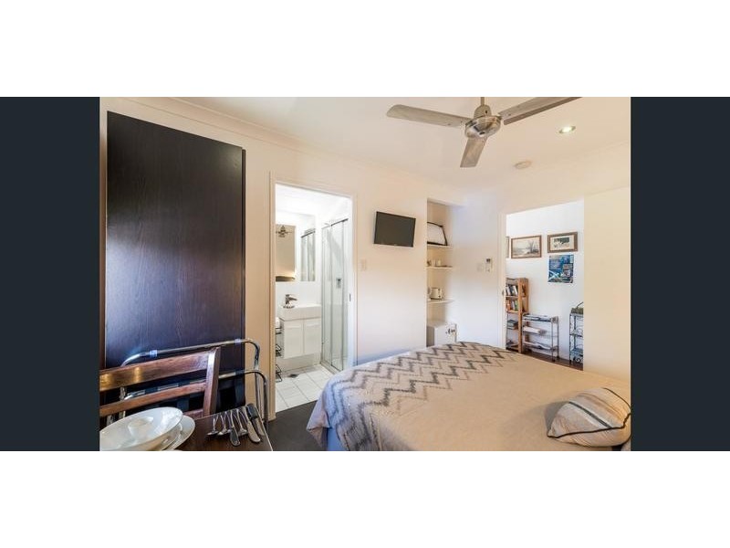 337 Torquay Terrace, Torquay QLD 4655
