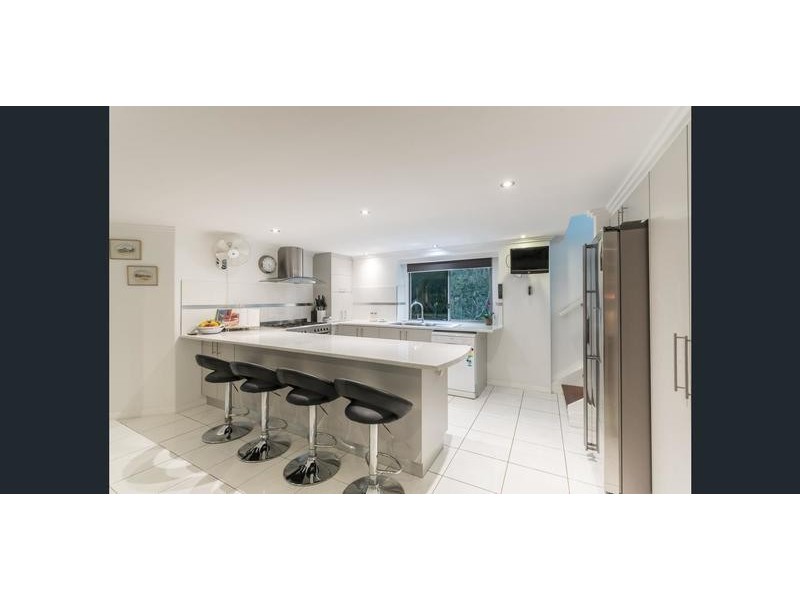 337 Torquay Terrace, Torquay QLD 4655