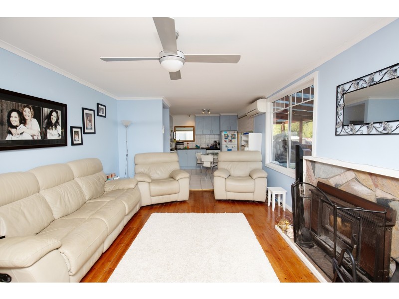 9 Tenth Street, Eildon VIC 3713