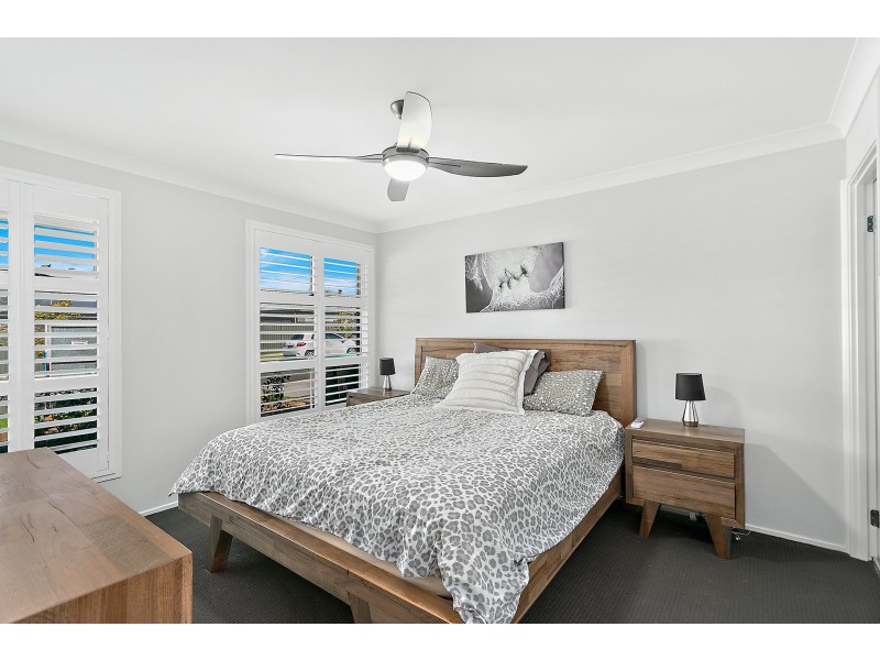 19 Bartlett Crescent, Calderwood NSW 2527