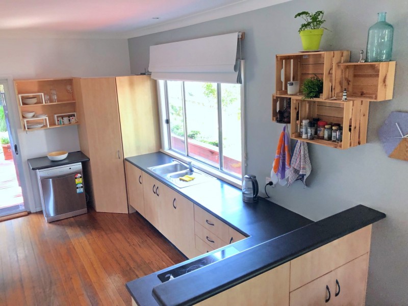 18 Currawong Crescent, South West Rocks NSW 2431