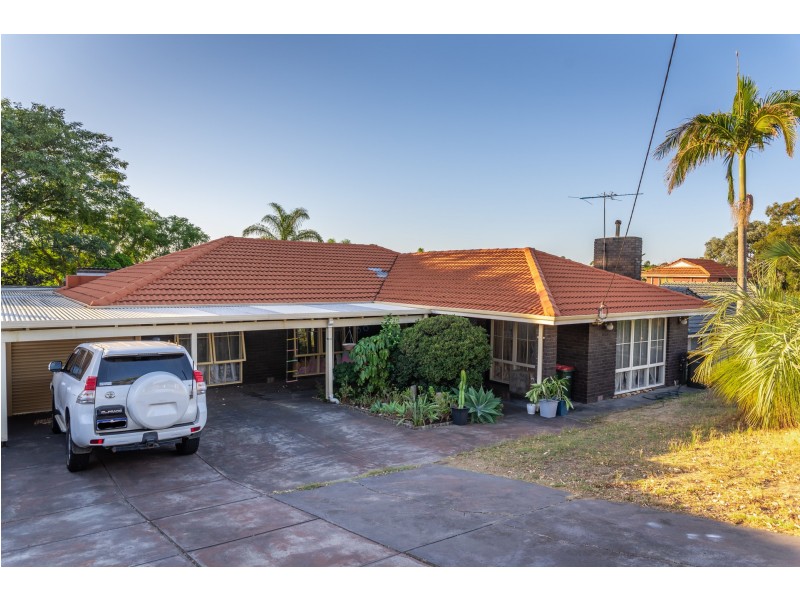 13 Chalcombe Way, Warwick WA 6024