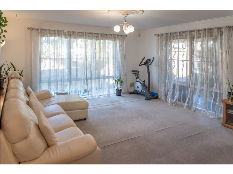 13 Chalcombe Way, Warwick WA 6024