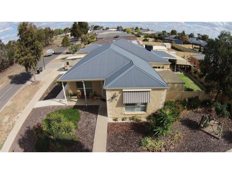 53 Murdock Street, California Gully VIC 3556