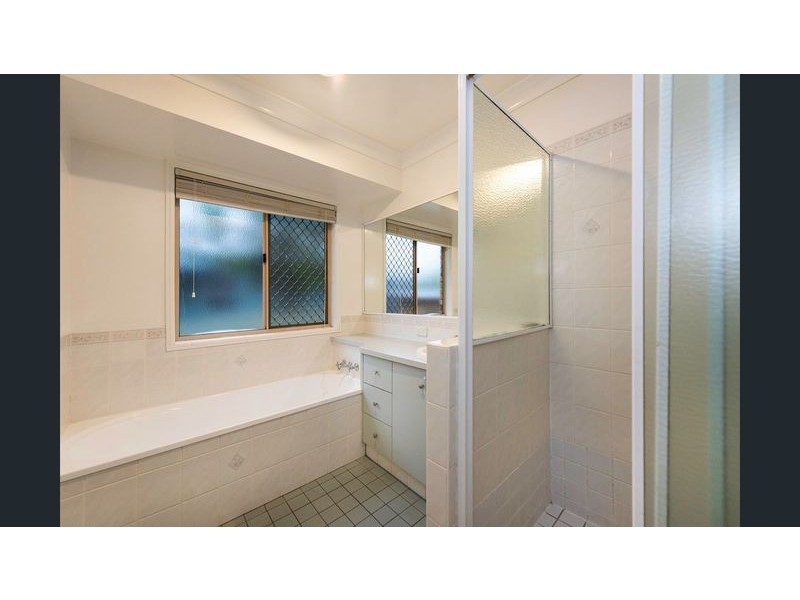 10 Dylan court, Darling Heights QLD 4350