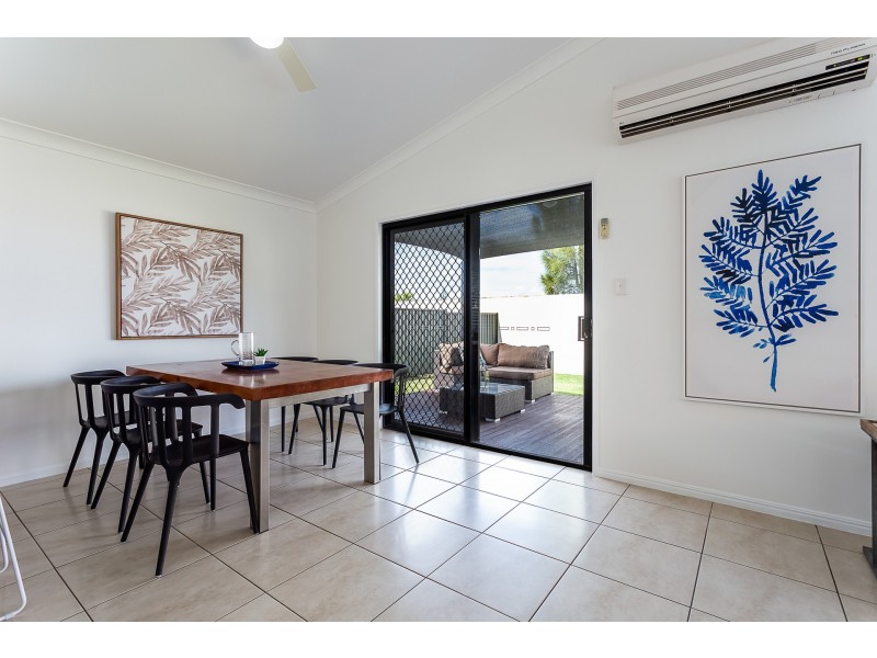94 Serafina Drive, Helensvale QLD 4212