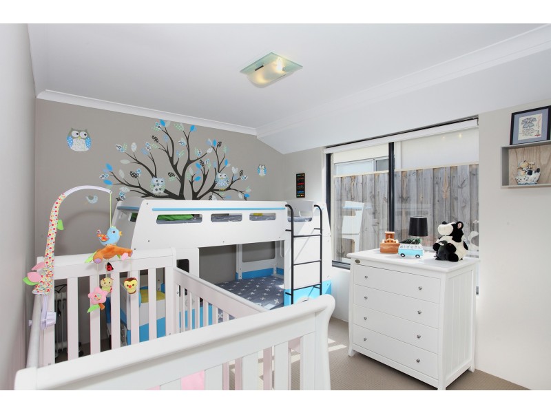 307 Peelwood Parade, Halls Head WA 6210