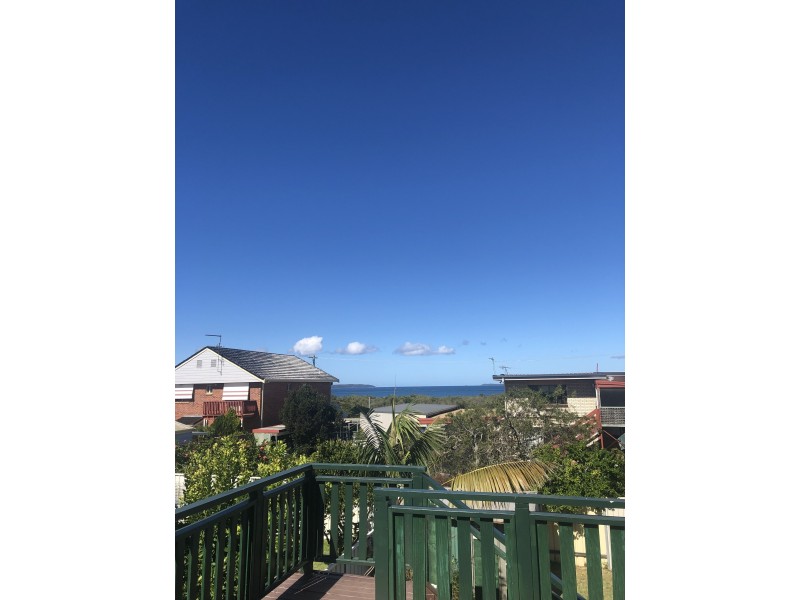 17 Lennox Road, Callala Beach NSW 2540